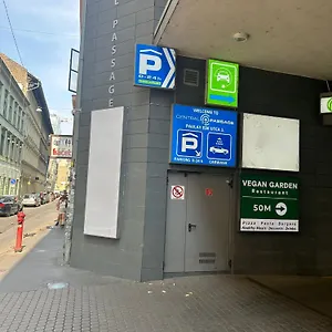 https://enzo-capo-luxury-sinagoga-view.inbudapesthotels.com